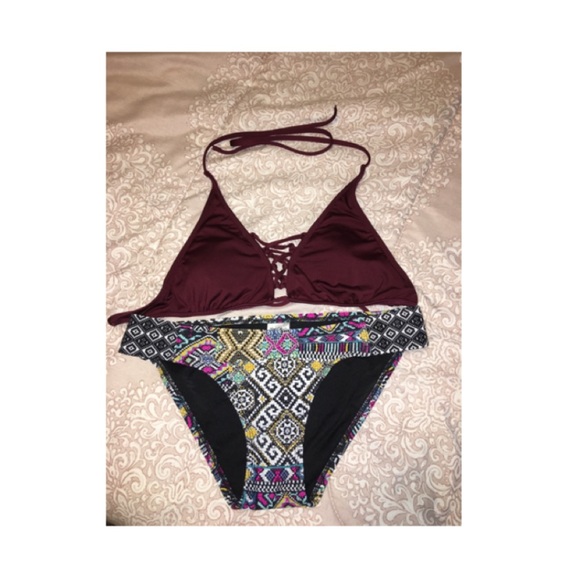 2 piece bathing suit - Picture 2 of 3